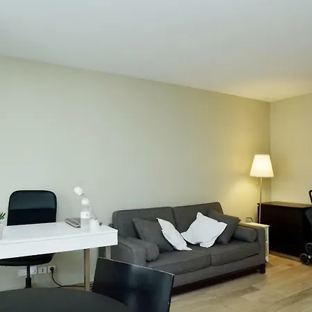 Apartment Relaxing Flat In Ix